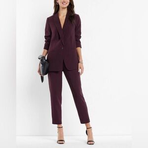 ▪️Express 2 Piece Suit, Blazer and Pants